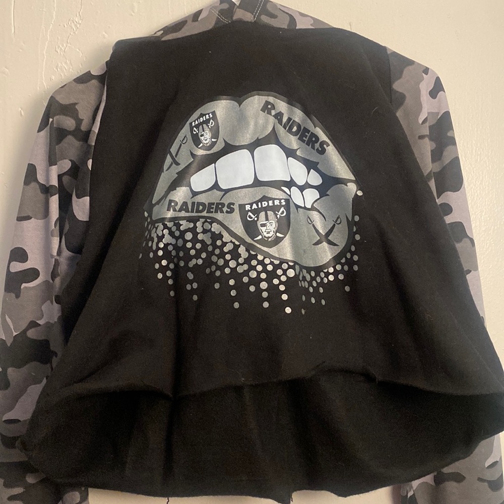 Camouflage Raider Crop Top Hoodie